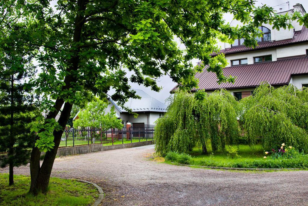 Natura Lägenhet Krasków Rum bild